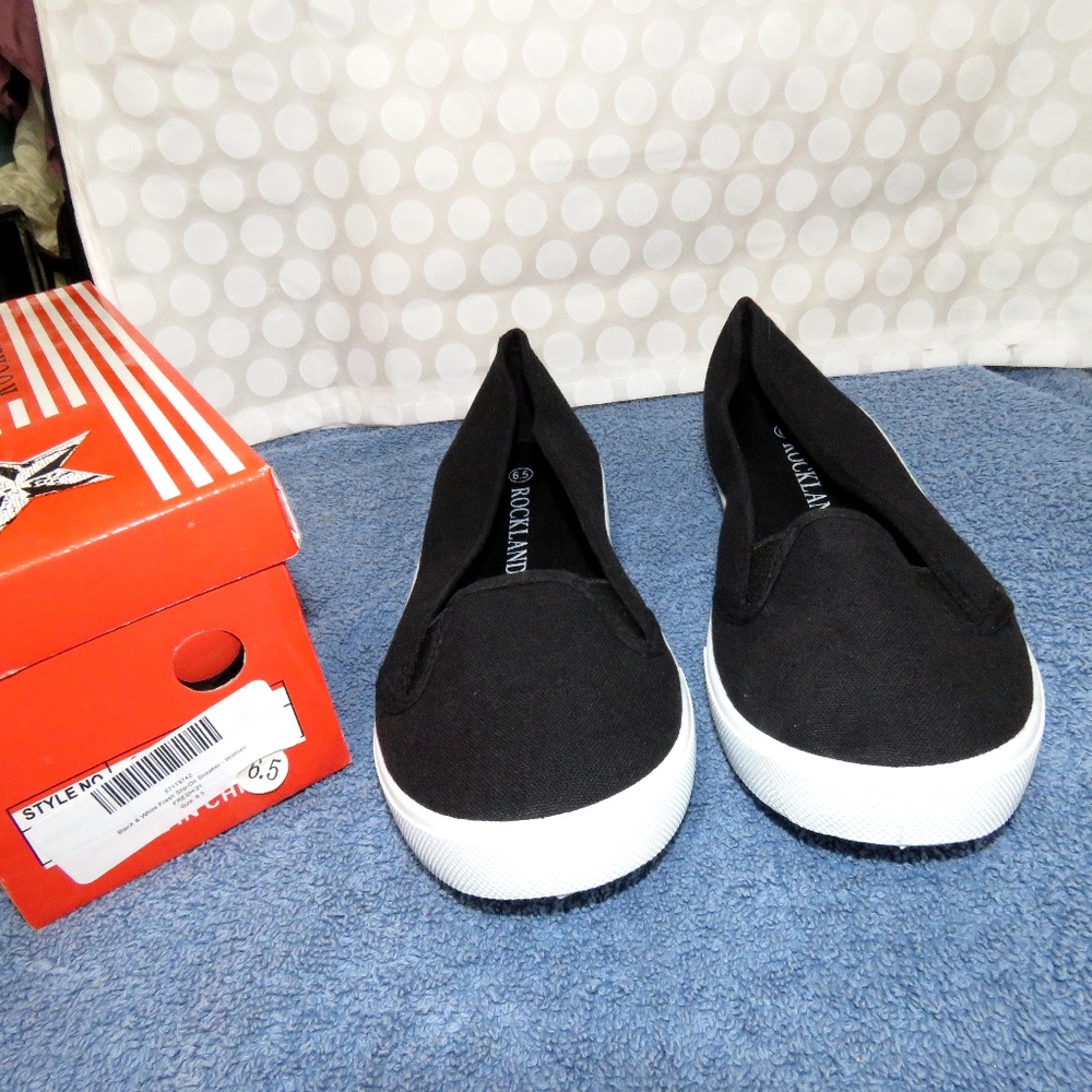 Rockland Black Canvas Slip Ons 6.5